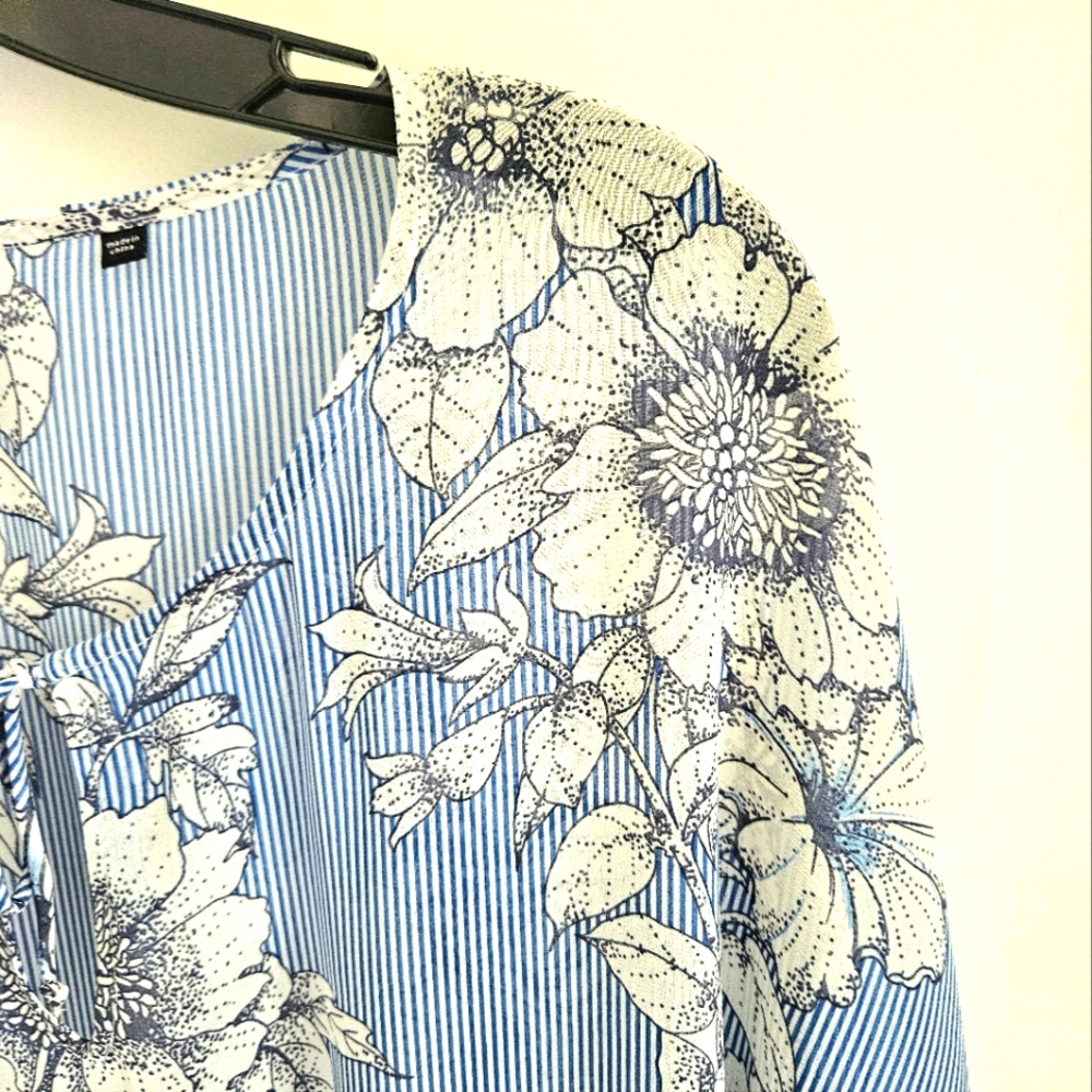 Cabi blue floral pullover blouse #5387 - Picture 6 of 8